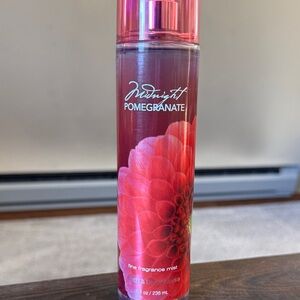 Bath & Body Works Midnight Pomegranate Fragrance Mist - Red & Pink